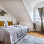 Duplex 165M2 With Views Only 30 Seconds To Charles Bridge